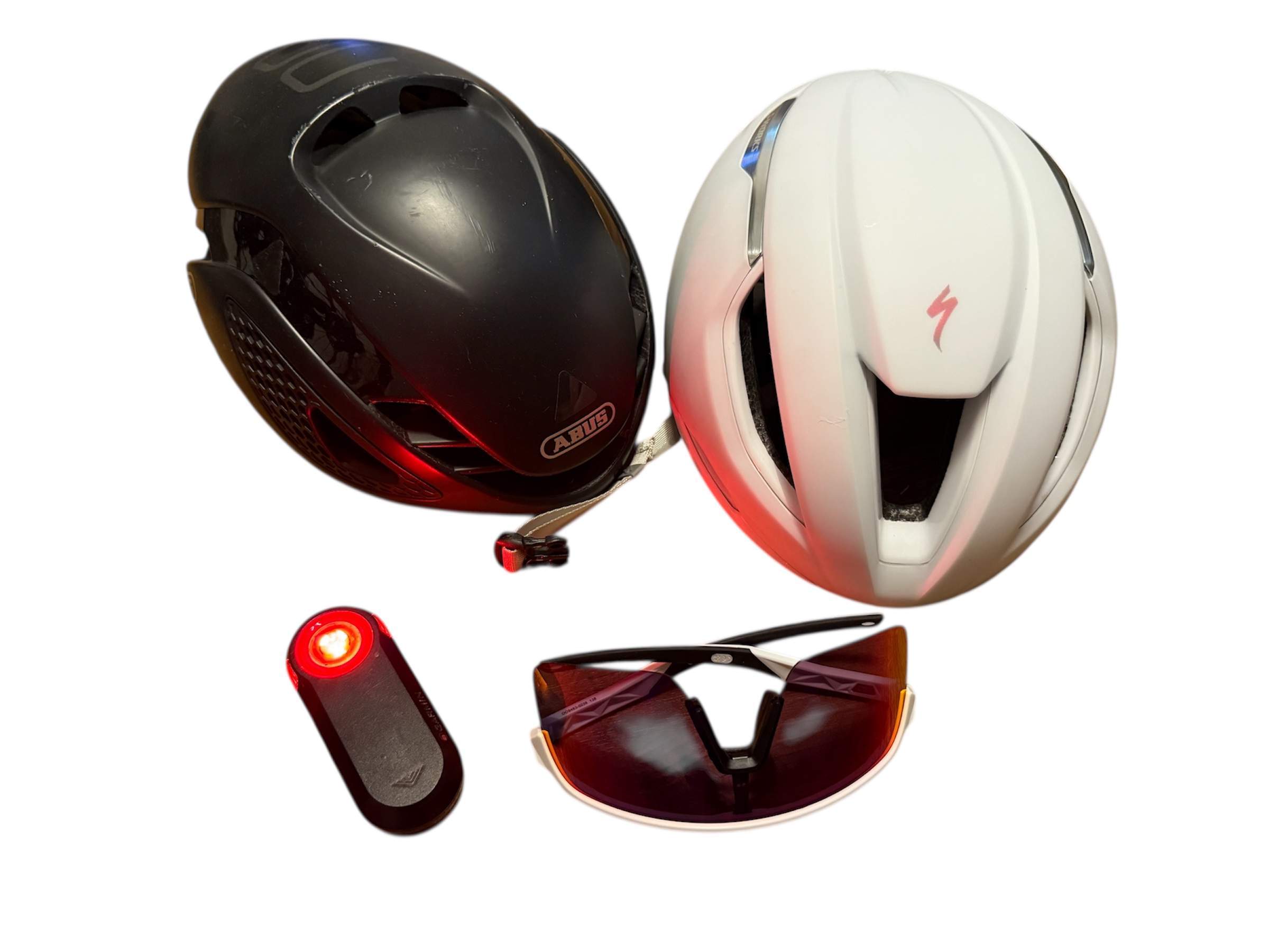 Road cycling helmets (Abus Gamechanger and Specialized EVADE) and Garmin Varia radar - road cycling safety