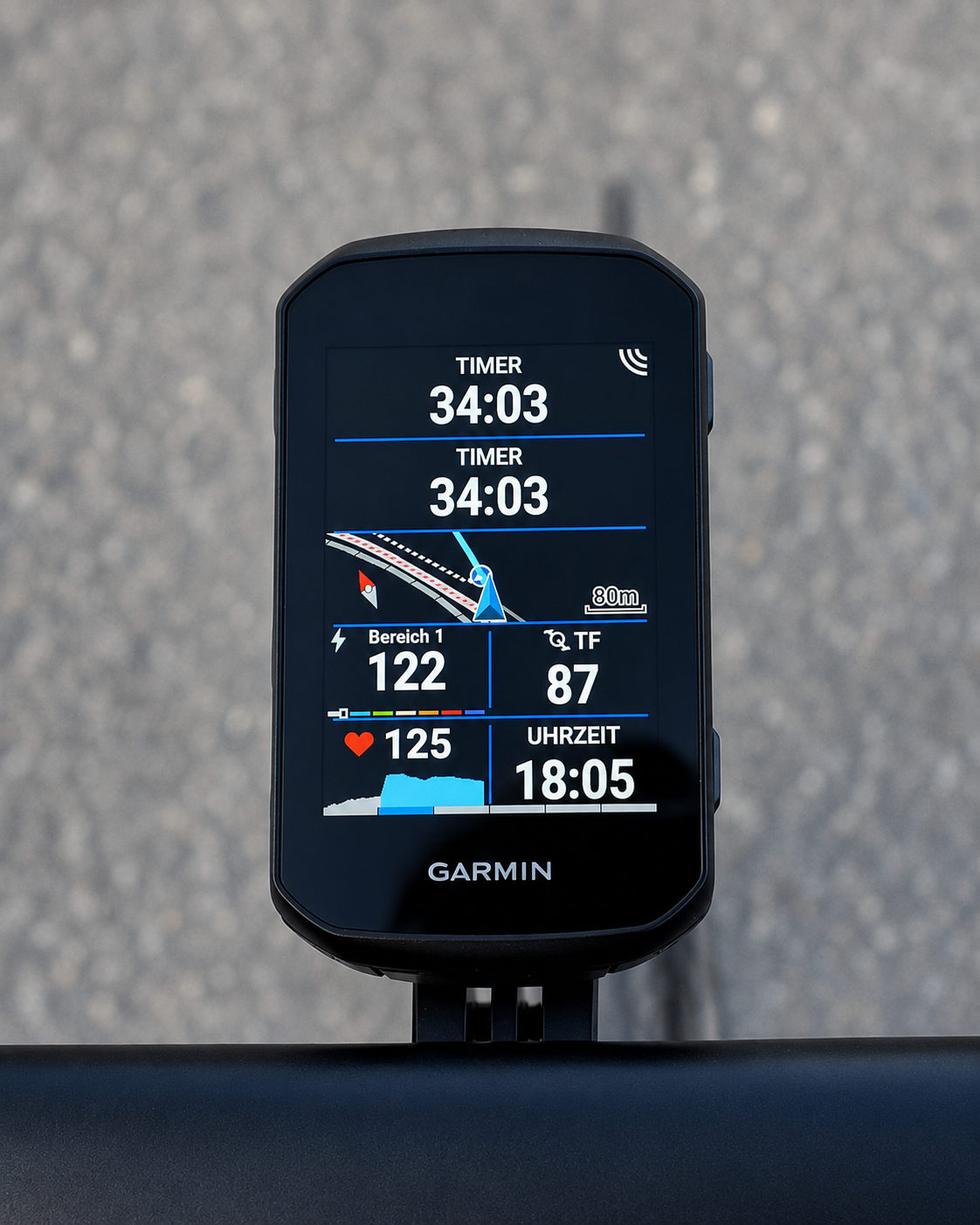 Garmin Edge 850 with a climb profile and gradient display