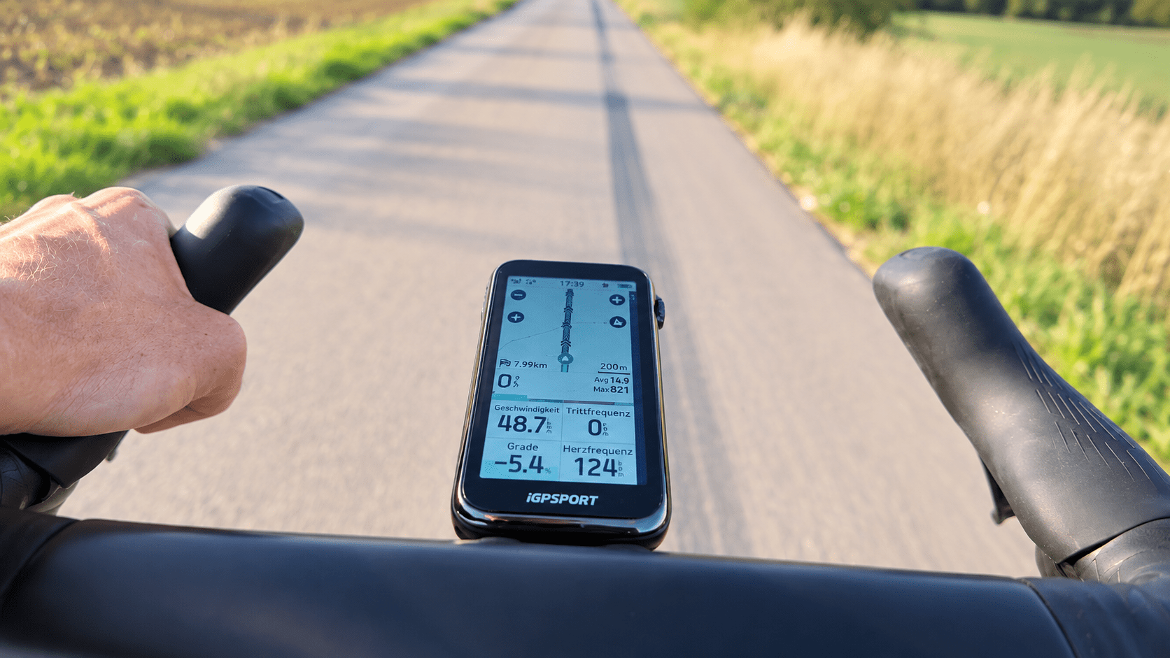 iGPSPORT BiNavi Ultra on a Road Bike Handlebar with Several Ride Metrics Displayed