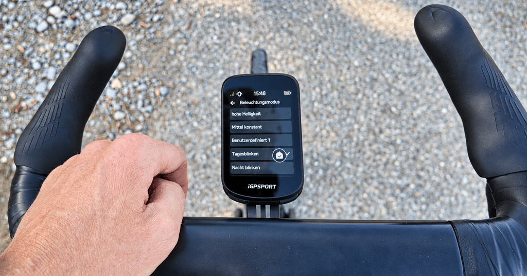 iGPSPORT BSC200 Pro: Control Radar Light iGPSPORT BSC200 Pro with Light Control Settings for a Connected Radar